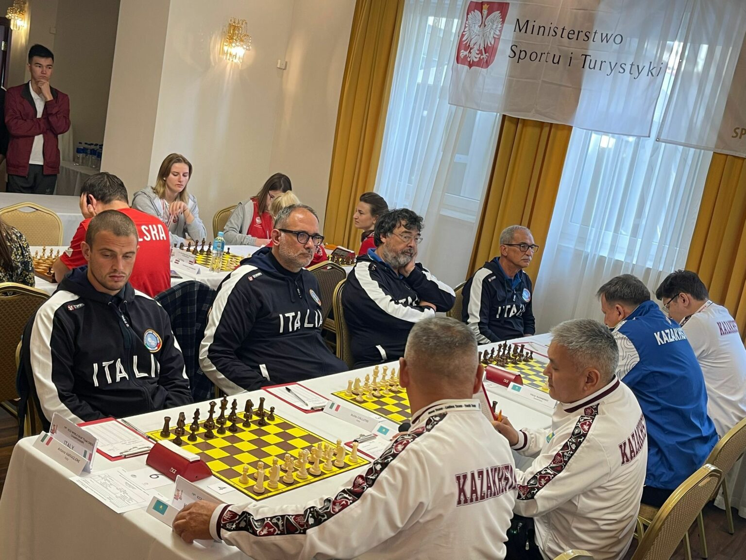 Scacchi, primo turno contro il Kazakistan, campioni delle Deaflympics tenutesi in Valtellina nel 2019