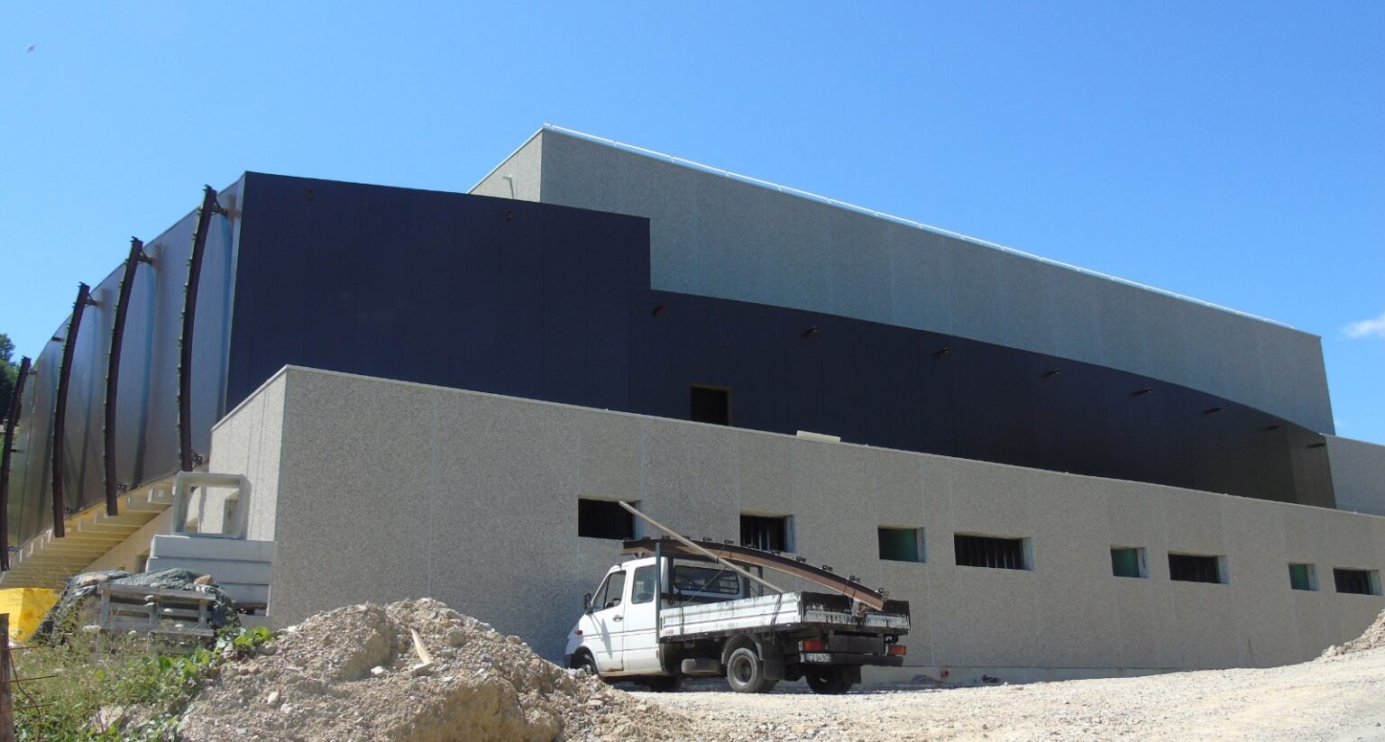 Proseguono a ritmi sostenuti i lavori per il nuovo Palasport della FSSI, situato a Castelnovo nè Monti